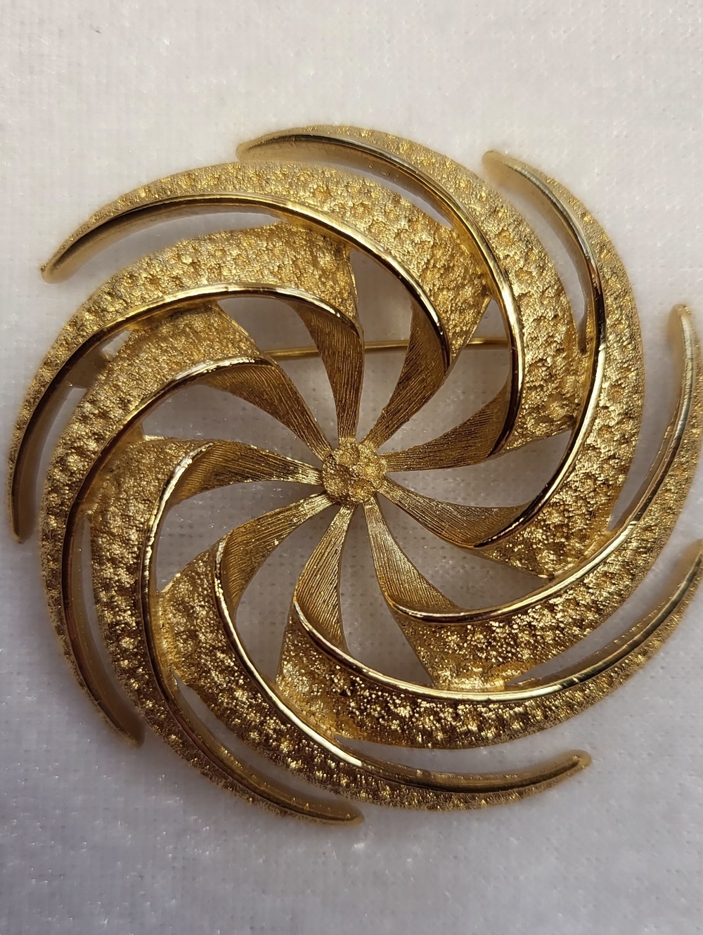 Vintage Gold-tone Monet "Cordelia" Sunburst Brooch / Pin